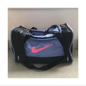 EUC Nike Duffle Bag